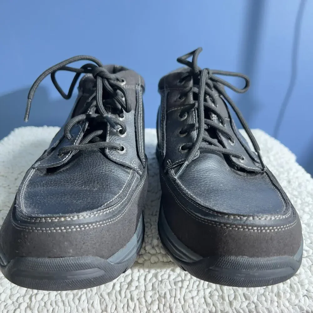 Skechers Boots Men 11.5 Relax Fit Memory Foam Leather Upper Lace Hiking Work